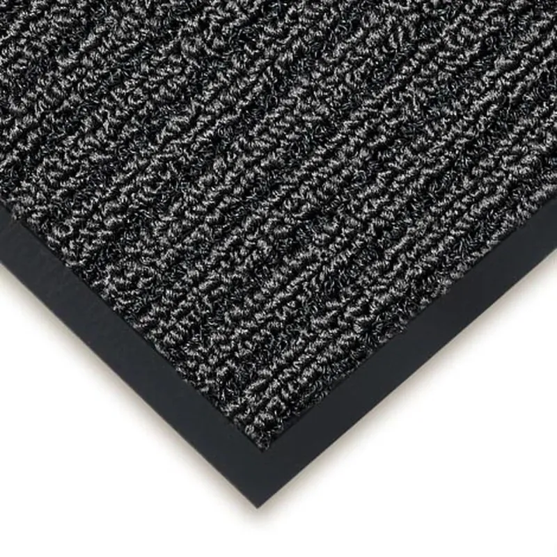 Covor textil de intrare negru pentru absorbtia apei 3M™ Nomad™ 45 Aqua (600 mm x 900 mm, 6/cutie)